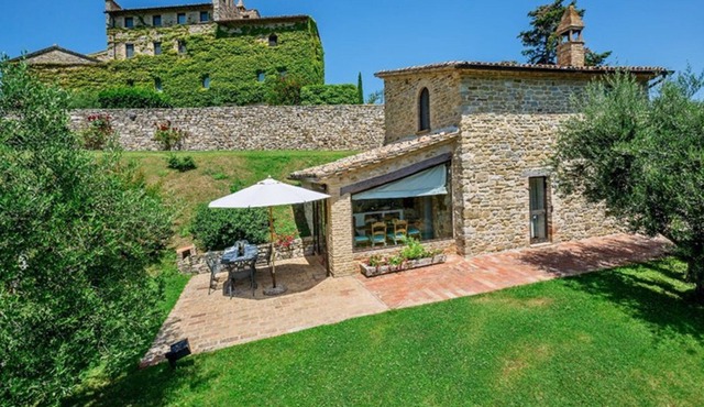 Cipressi - Luxury Vacation Rental in Umbertide
