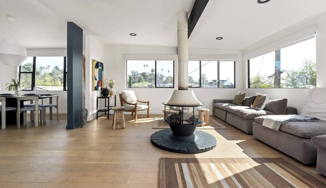 City Oasis, Stunning Panoramic Views