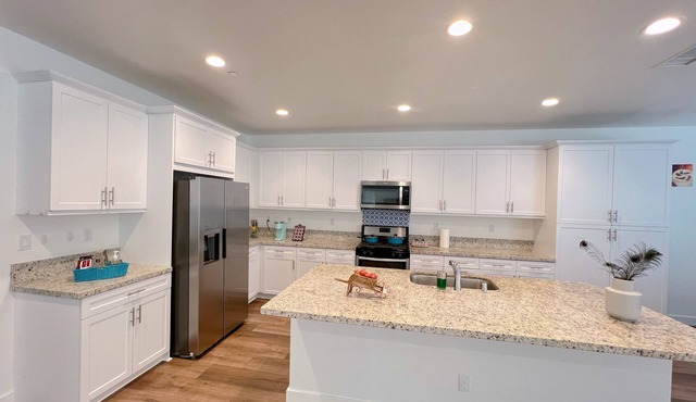 Clean& Spacious family home