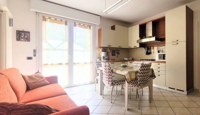 CN041 - Cesenatico, four-room apartment on two levels with accessories