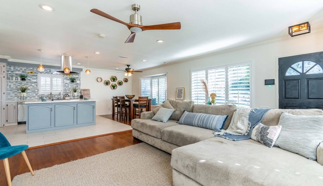 Coastal Retreat Centrally located