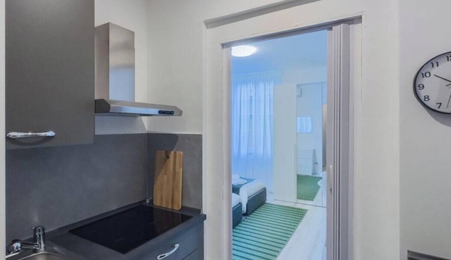 [Comfort Suite] Airport 5 min A/C Smart TV