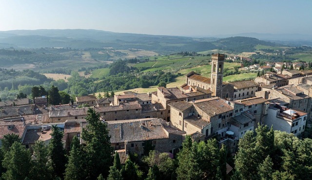 Cosy apartment in villa for 2 guests with pool, WIFI and TV, close to Greve In Chianti