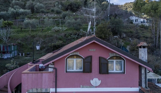 Cosy apartment for 4 people with WIFI, A/C, TV, balcony and panoramic view