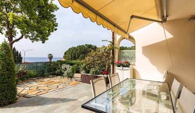 Cosy apartment for 6 guests with WIFI, TV, terrace and pets allowed