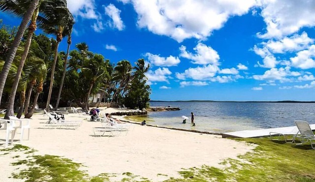 Cosy House in Key Largo with a Private Boat Ramp and Beach access