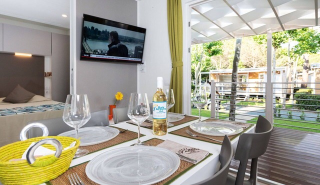 Cosy apartment in villa for 4 people with WIFI, A/C, pool and terrace