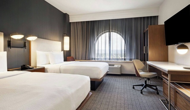 Courtyard by Marriott Baldwin Park