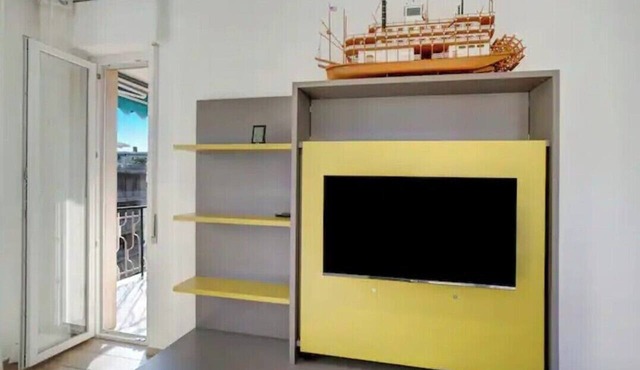 Cozy 1-bedroom apartment in perfect Sanremo with AC
