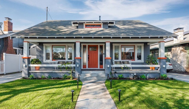 Cozy Craftsman Getaway: Beach, Retro Row, Disney