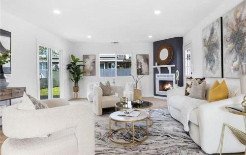 cozy house 4 bedrooms 2 baths