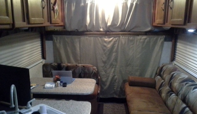 Cozy RV all privacy you need