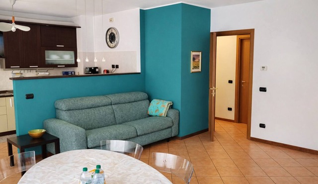 Cozy three-bedroom apartment in Santa Giulia, well-serviced neighborhood