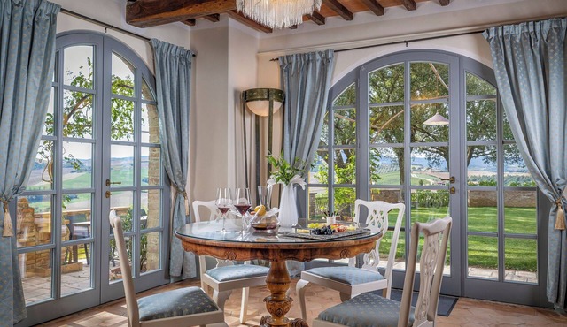Cozy Tuscan Haven with Scenic Countryside Views