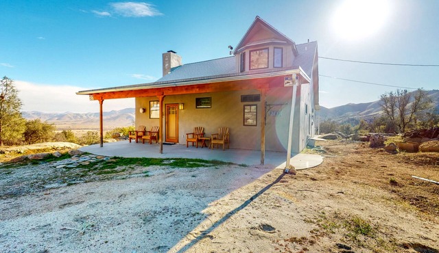 Custom-crafted acreage with sunroom & clawfoot tub