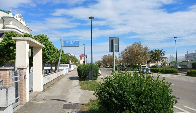 CV007 - Cervia, new two-room apartment with balcony on the seafront
