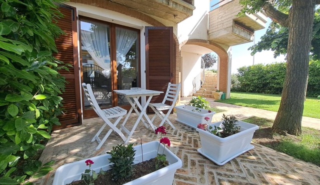 "Daphne Experience". by Interhome
