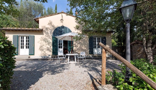 DEP. FONATNELLA x2+2 Beautiful villa surrounded by nature, with swimming pool just 1 km from Cortona