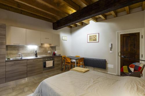 Domus LEYDI