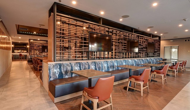 DoubleTree by Hilton Denver International Airport