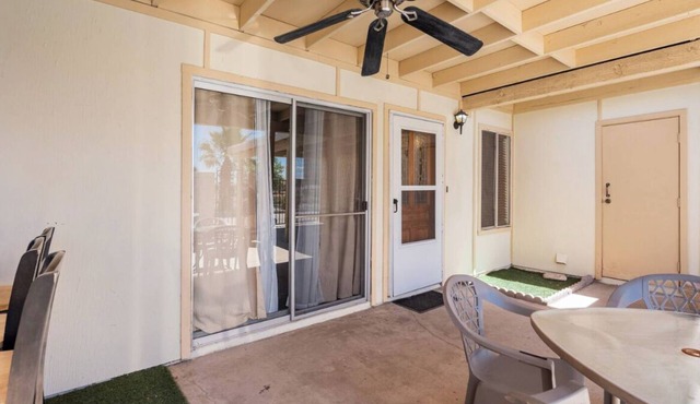 Downtown Laughlin, Steps to the Casinos & River, Pet Friendly Monthly rental