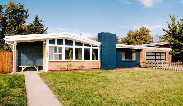 Eclectic Mid-Mod Retreat 15 min to DT Denver