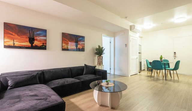 Elegant & Modern 2BR/2BA Apartment