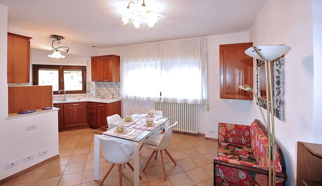 Entire Apartment (72 m²) with 2 bedrooms, 2 bathrooms, living room and kitchen