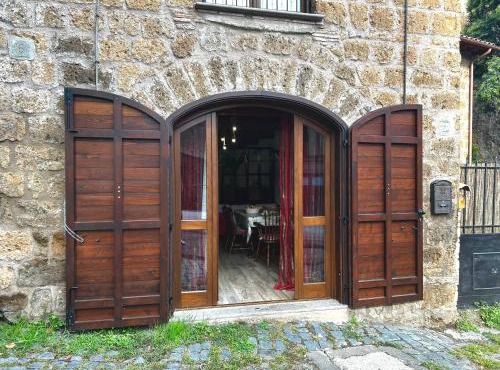 Etruscan Garden Apartment