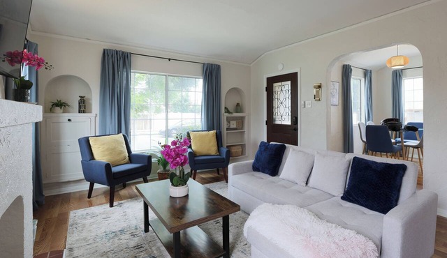 Extraordinaire Casa 2B1B KING beds