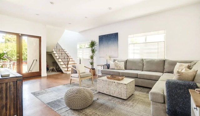 Fabulous for families & business 5/3 + 1/1 studionn