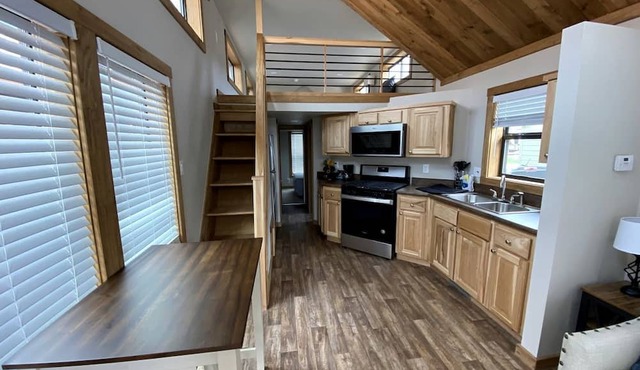Fantastic Tiny Lofted Cottage Ideal for Small Families in Colorado