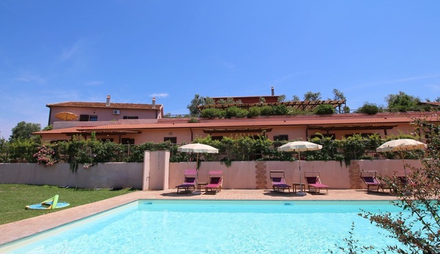 Farmhouse in Montalto near Sandy Beaches