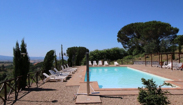 Farmhouse in Lazio with Lake Bolsena Views