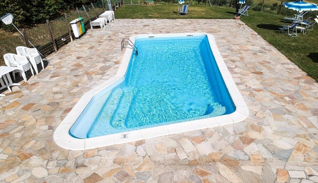 Farmhouse in Marche with Pool & Wine Tours