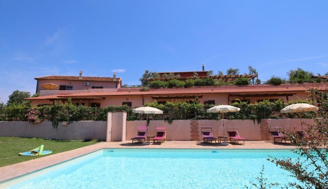 Farmhouse in Montalto near Sandy Beaches