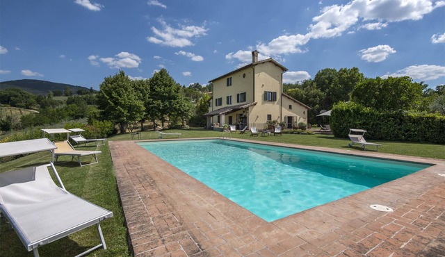 Farmhouse with pool - Spoleto