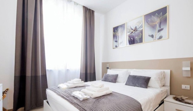 Ferry port 1 min| Central 1BR| A/C| WiFi| By Tilo