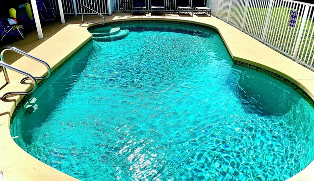 FIFA WORLD CUP Miami, 3BR/2 Bath Entire House, Sleeps 8, Big Yard With Salt Pool