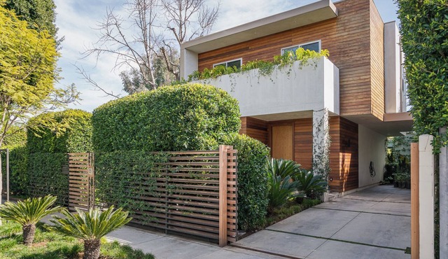 Flora House Lush Get away in LA