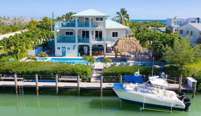 Florida Keys Rental, Waterfront, Family Friendly, Sombrero Beach, Dock, Pool Spa