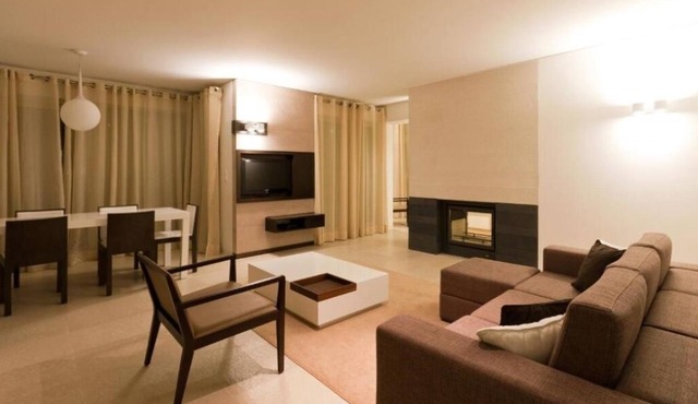 FOUR 2BR Apartments @ Beach Retreat w/Spa, Heated Pools, Close to Sado Emotion