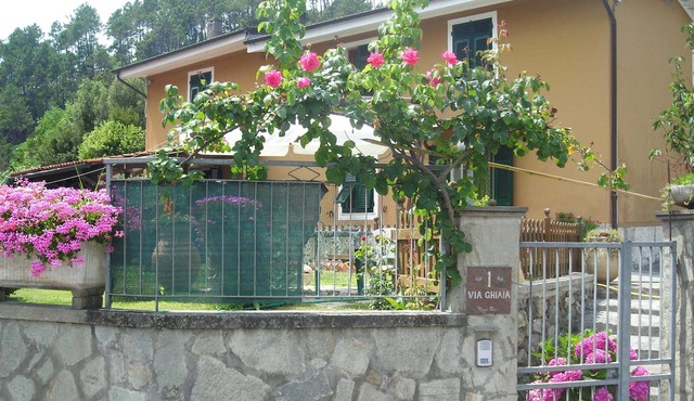 Friendly Sea HOlidays House garden, sun, relaxation, peaceful, cod. 011 012-LT-0012