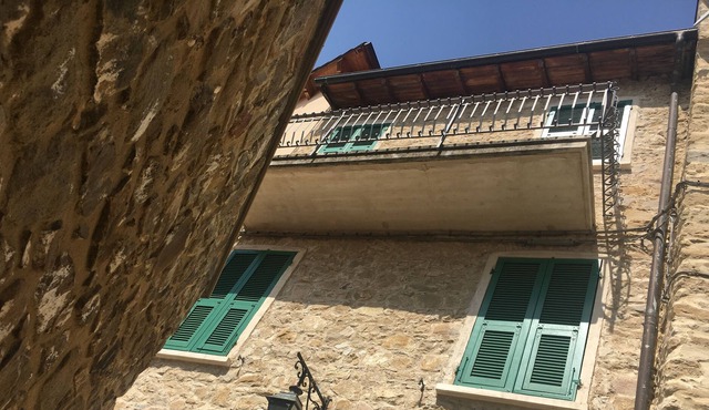 From ground to sky with large terrace