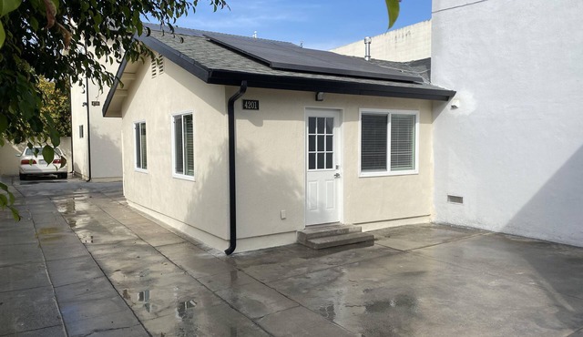Fully Remodeled 2 bedroom unit in Atwater Village, Los Angeles.
