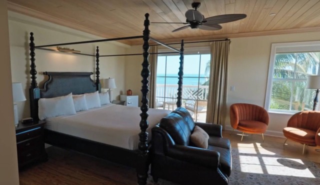 Galleon Suite at Grassy Flats Resort
