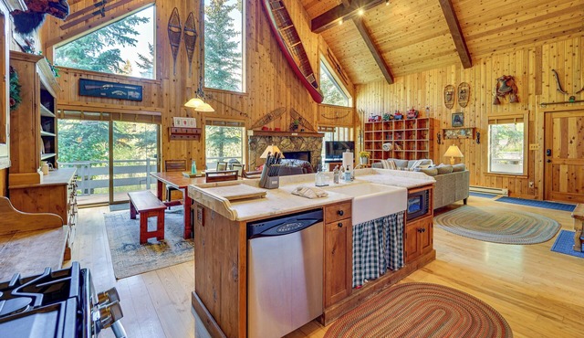Game Room + Views: Cabin Near Purgatory Resort!