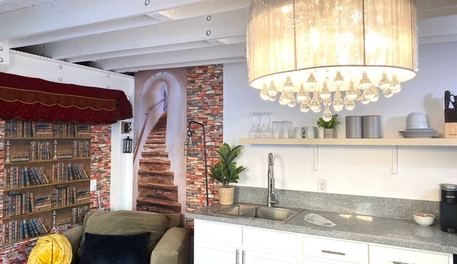 Garden Suite in Gardena - 10 min to Beach and LAX