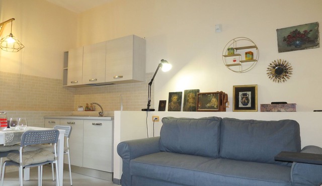 "Gelsomino" apartment a few steps from the lake