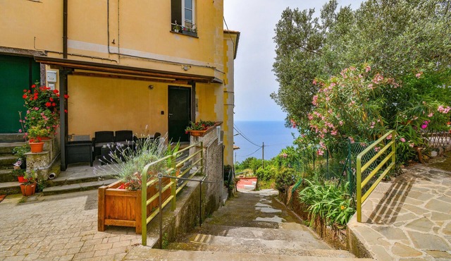 Gorgeous home in Bonassola with WiFi